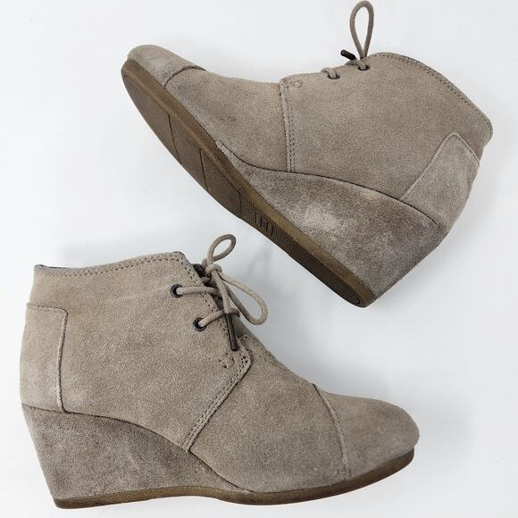 Toms Wedge Bootie Women 7.5 Desert Wedge Lace up Bootie in Taupe Suede 300415 - Picture 6 of 9